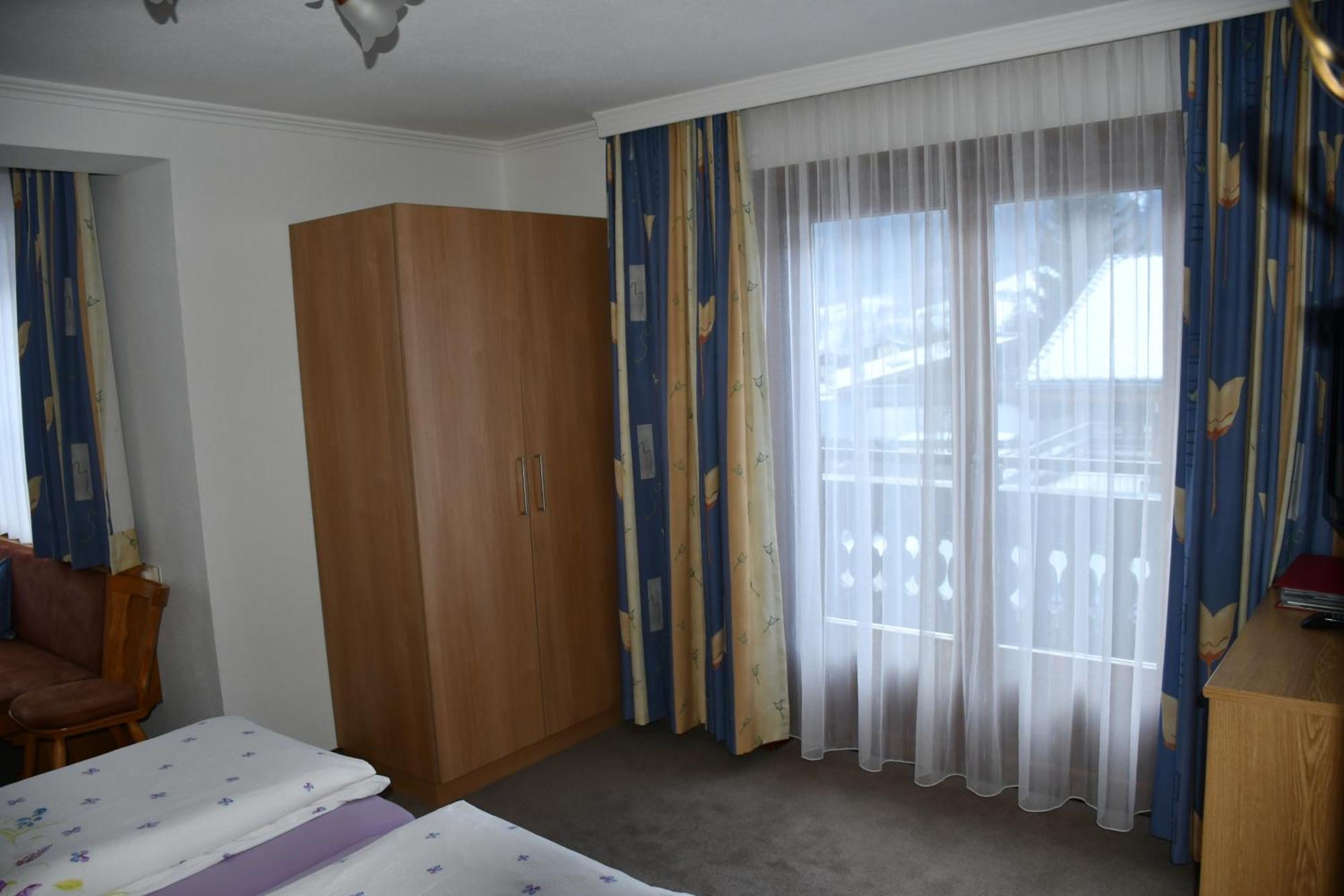 Gaestehaus Brugger Neukirchen am Großvenediger Habitación foto