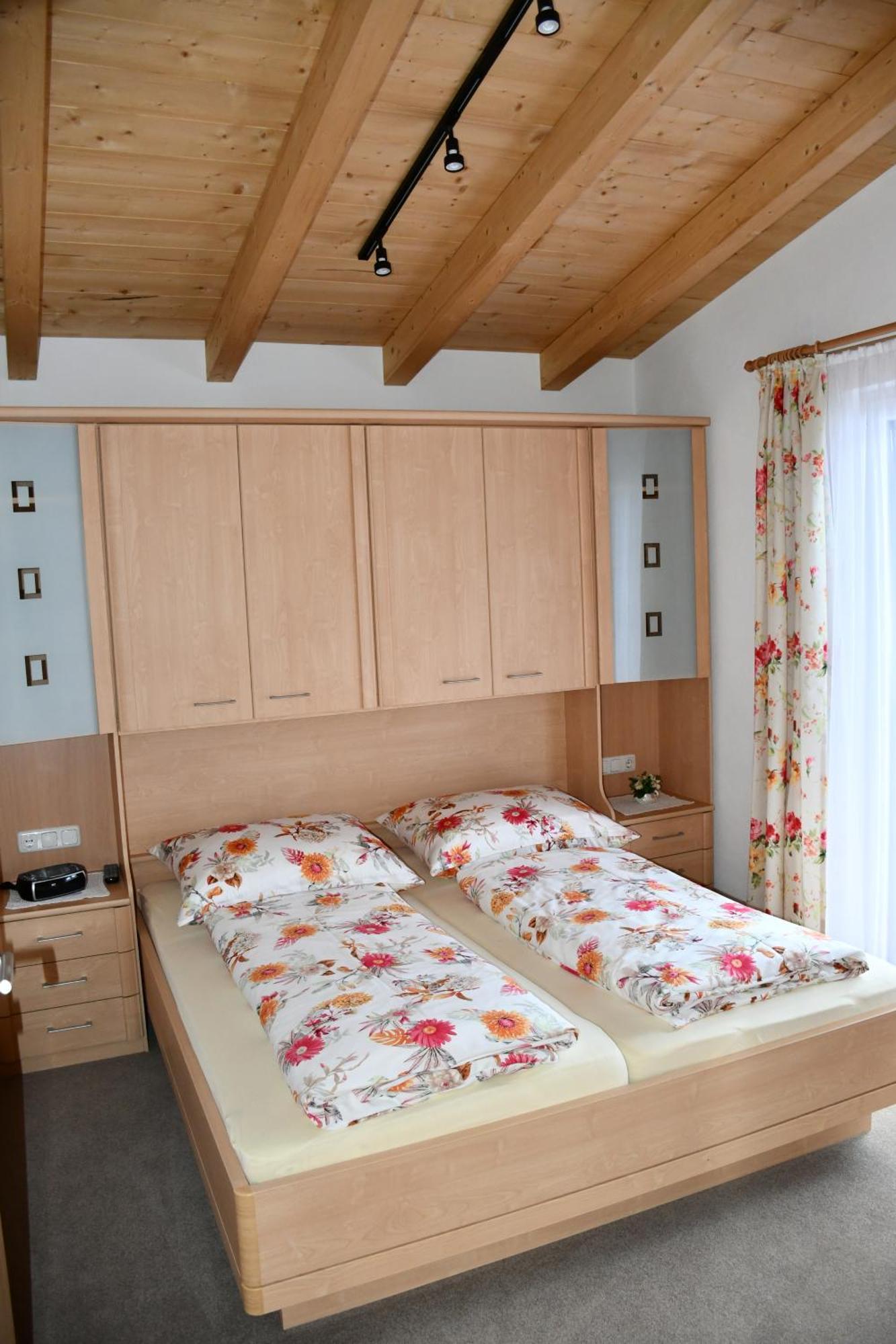 Gaestehaus Brugger Neukirchen am Großvenediger Habitación foto